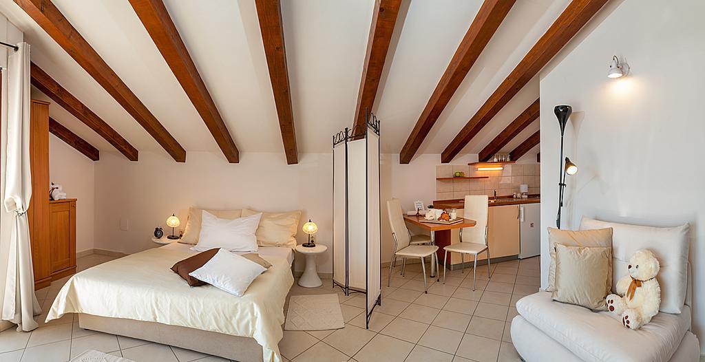 Villa Croatica Apartments Zaboric Εξωτερικό φωτογραφία