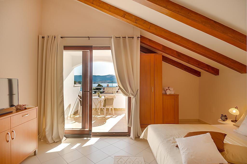 Villa Croatica Apartments Zaboric Εξωτερικό φωτογραφία