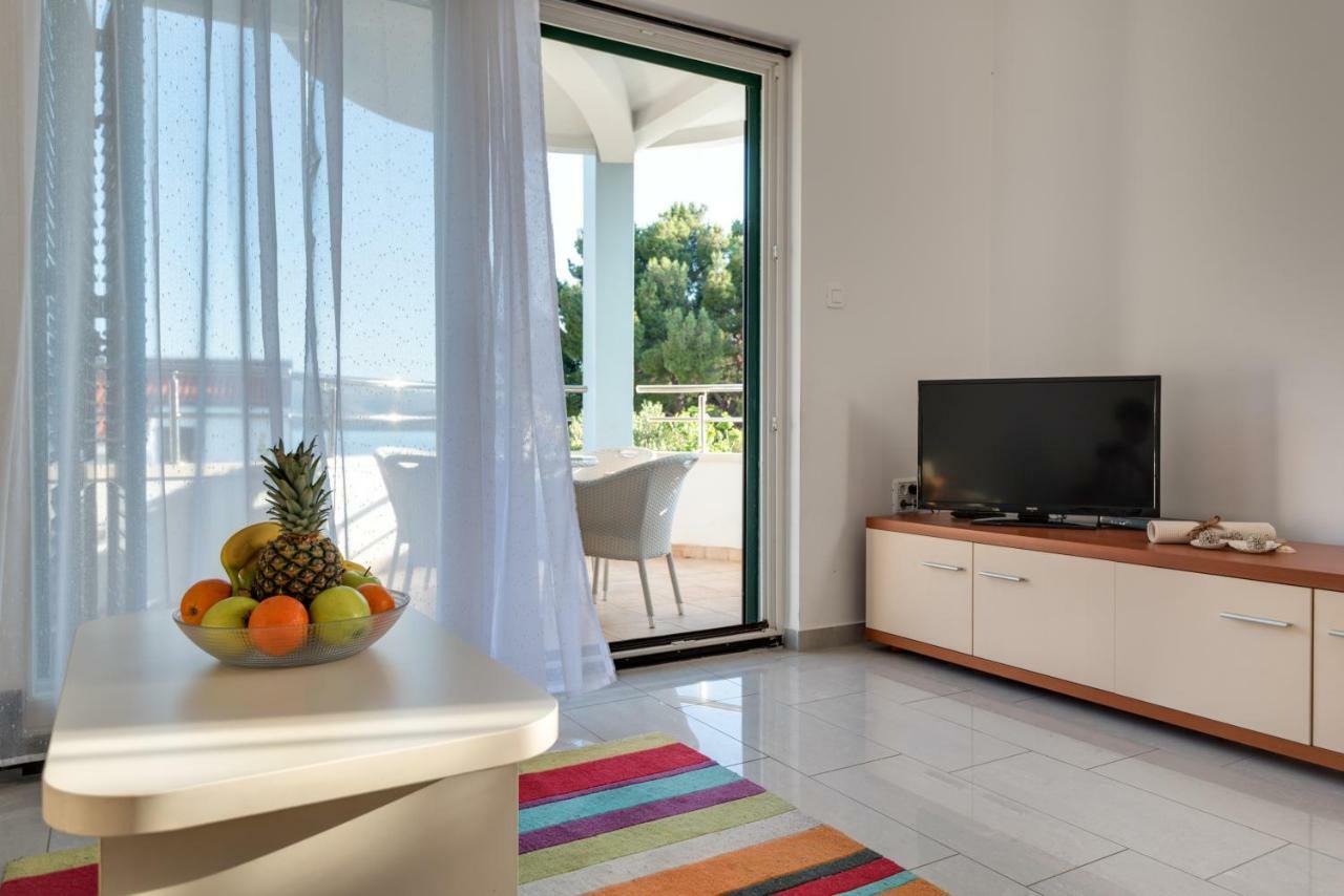 Villa Croatica Apartments Zaboric Εξωτερικό φωτογραφία