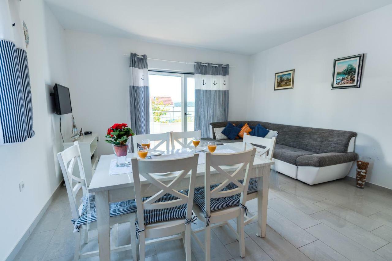 Villa Croatica Apartments Zaboric Εξωτερικό φωτογραφία